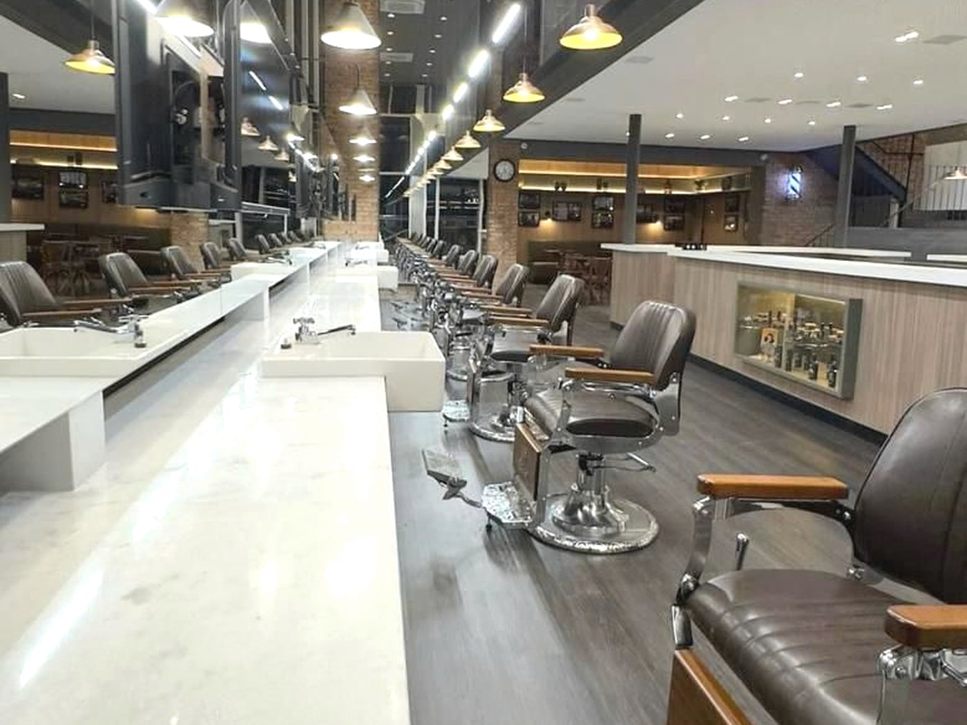 Barbearia Seu Elias em Alphaville entregue pela Trinity3